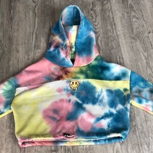 Cropped Tie-Dye Hoodie